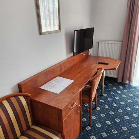 Hotel Hoyers In Pinneberg Prisdorf 외부 사진