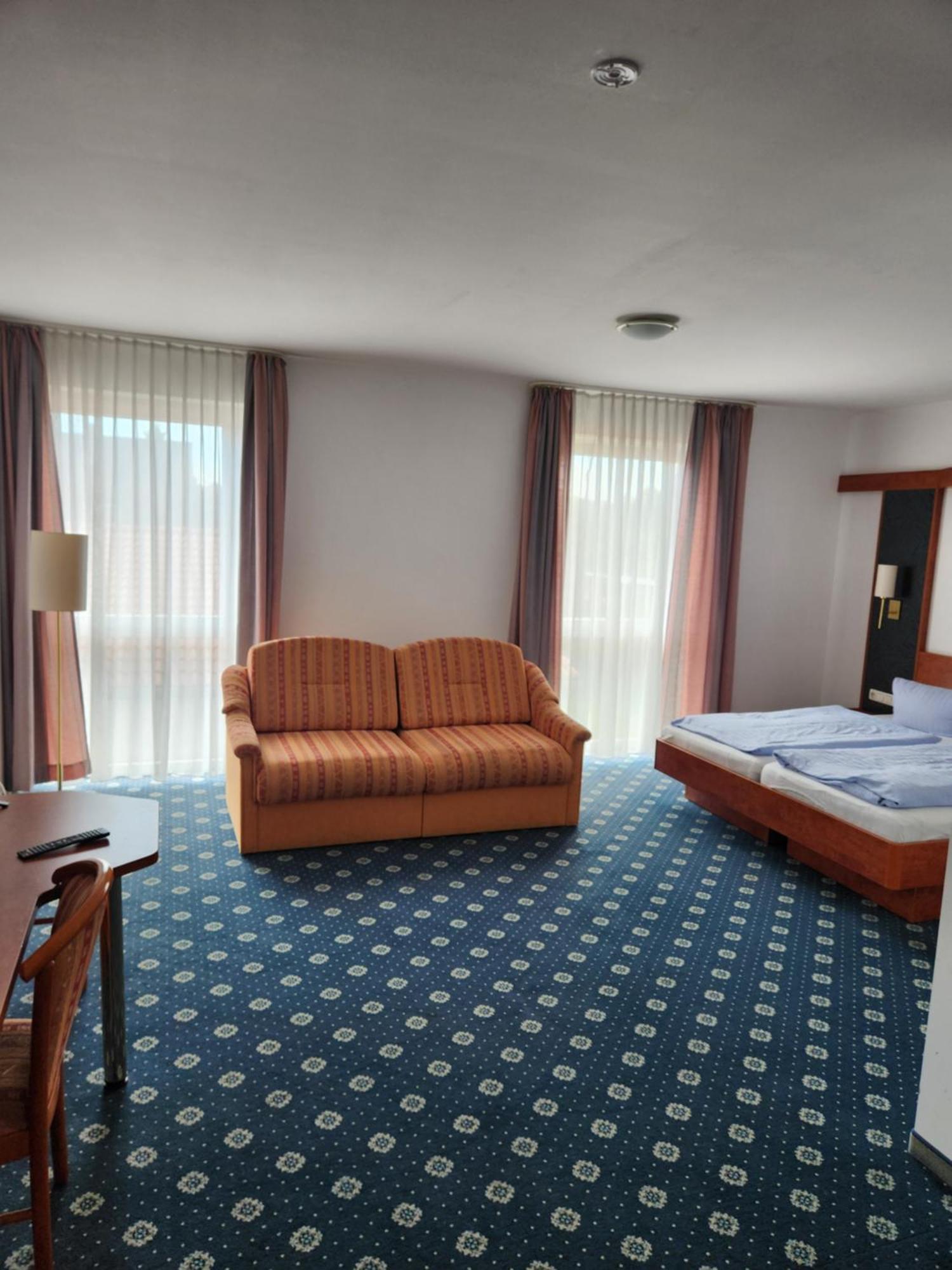 Hotel Hoyers In Pinneberg Prisdorf 외부 사진